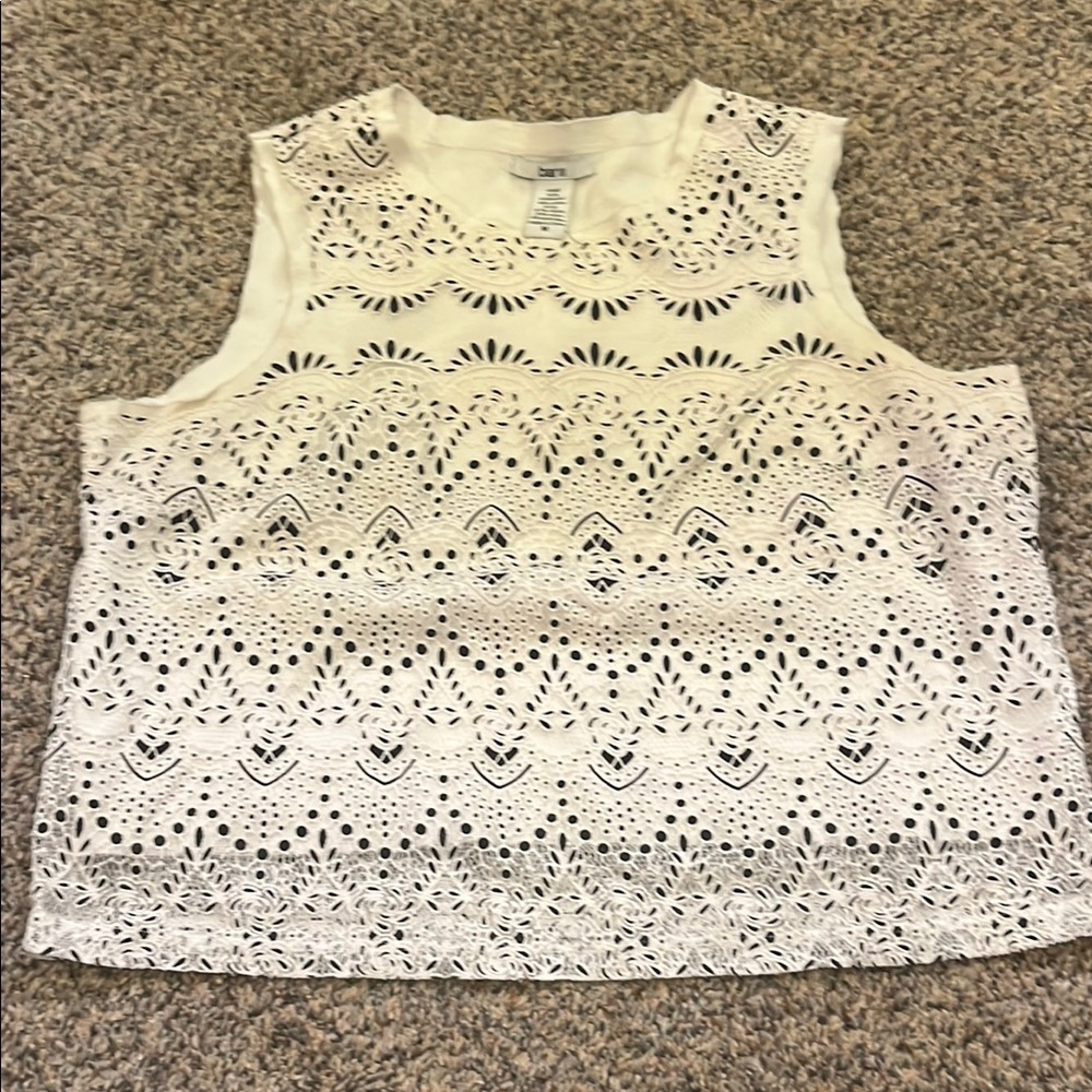 Women's White Lace Sleeveless Top
